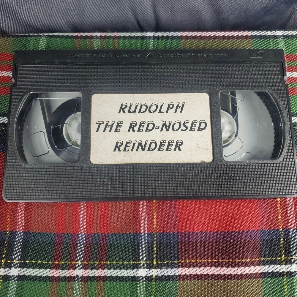 Vtg Lot of 5 Christmas VHS Tapes Kids Movies Rudolph Jack Frost Santa Holiday